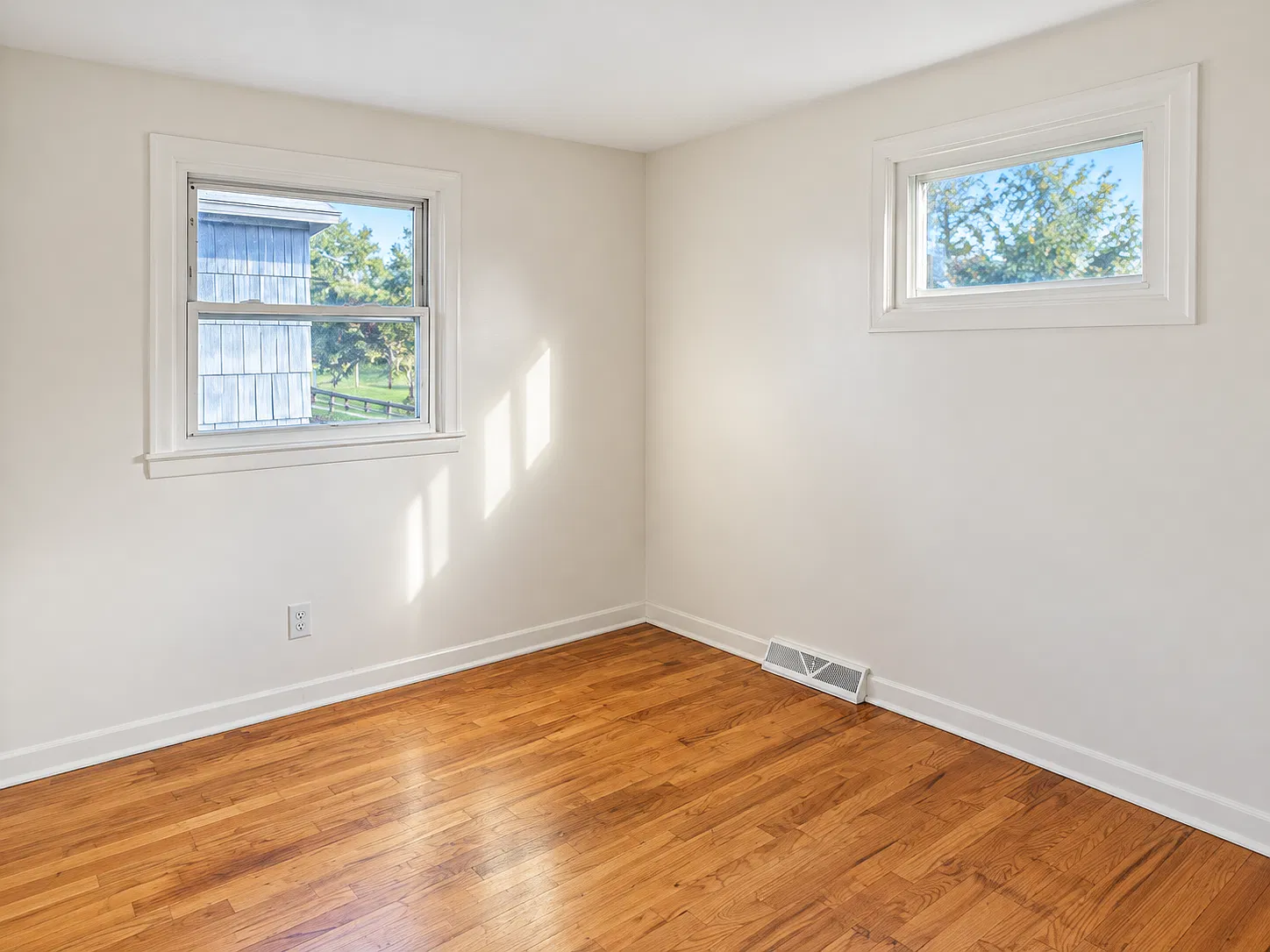 3 bed, 1.5 bath, $1,840 — Photo 4