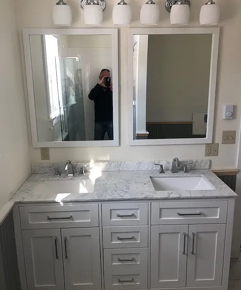 Bathroom Vanity With Duel Sinks, Mirrors and Lighting
