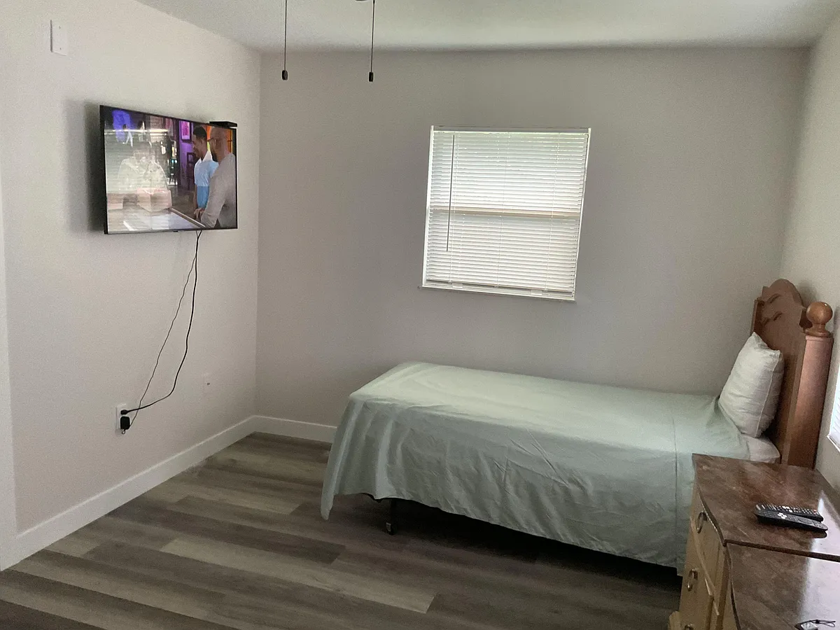 Bedroom2 - Wood Dr