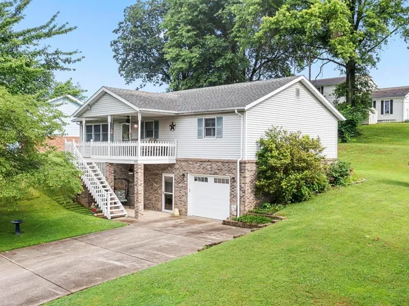 510 Sunrise Dr, Huntingburg, IN 47542