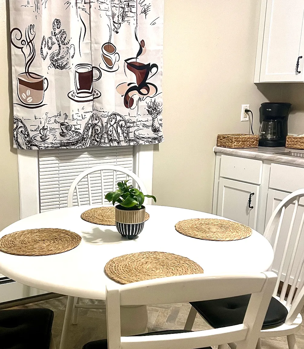 2 bed, $1,350 — Photo 3