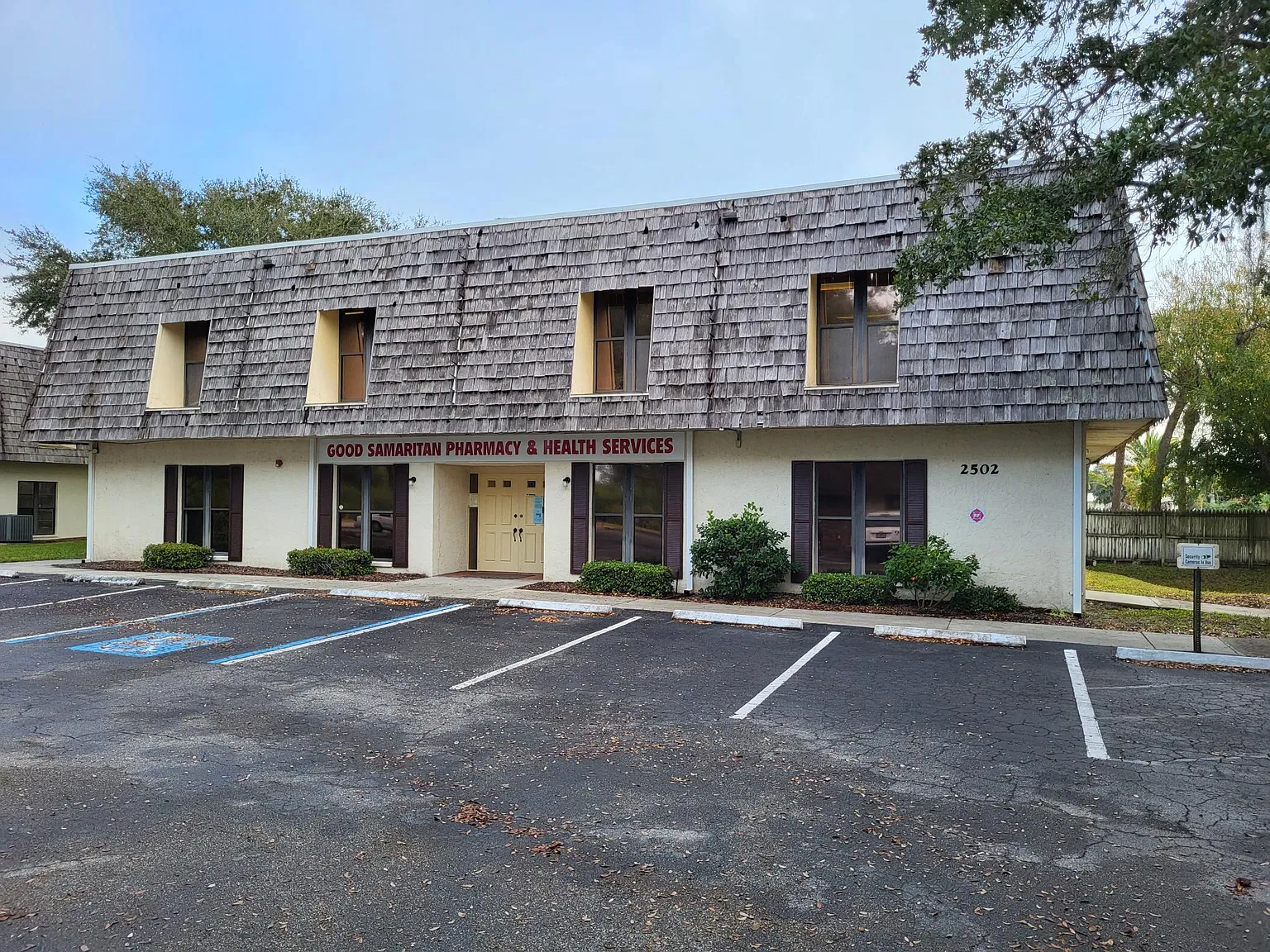 2 bed, 1300 sqft, $1,945 — Photo 2