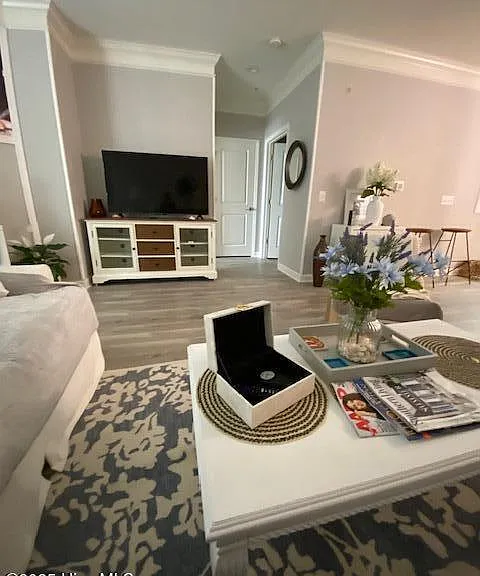 240 Woodlands Way #17 — Photo 8