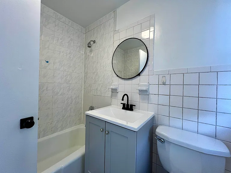 298 Newark Ave #1 — Photo 8