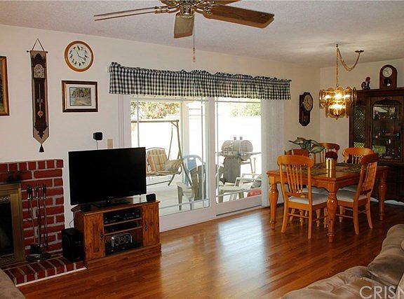 3rd image of 27425 Dolton Dr