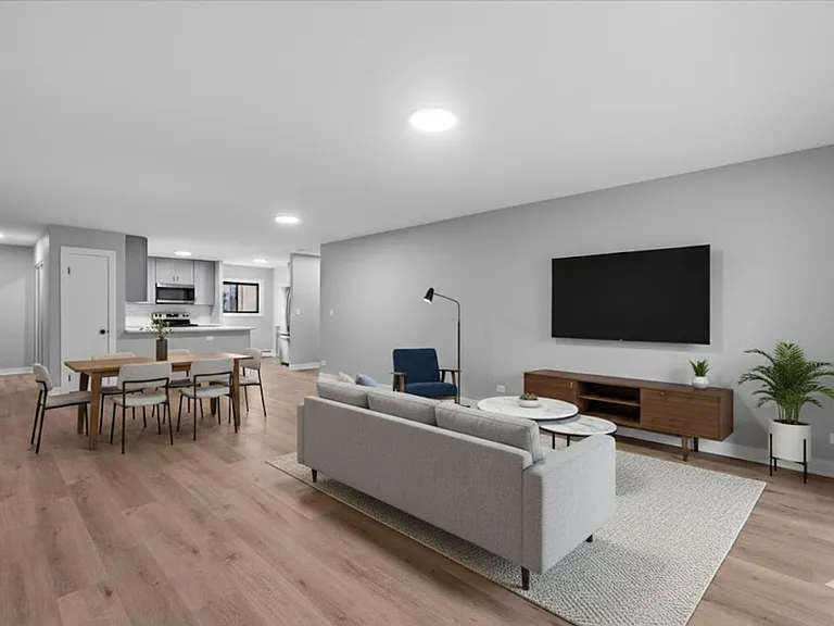 Maple Grove Apartments - Luxury and Convenience in Mundelein! — Photo 48
