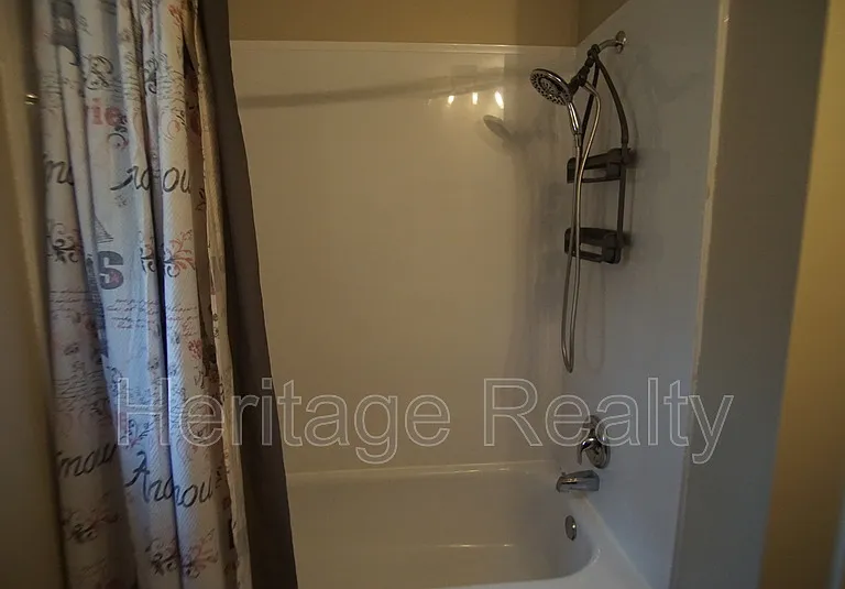 6209 Bryan Ln — Photo 18