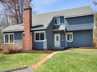 11 Mathers Xing, Simsbury, CT 06070