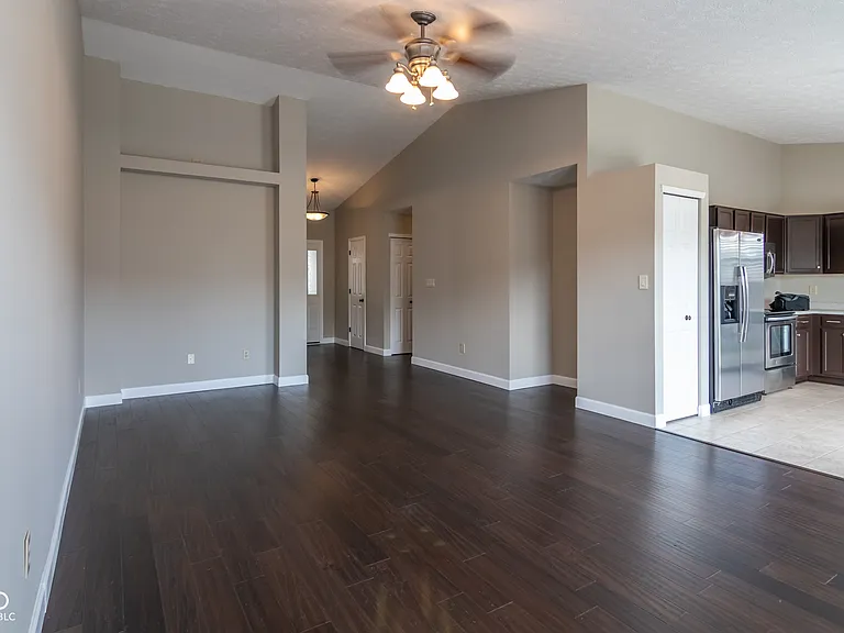 815 Tall Timber Dr — Photo 7