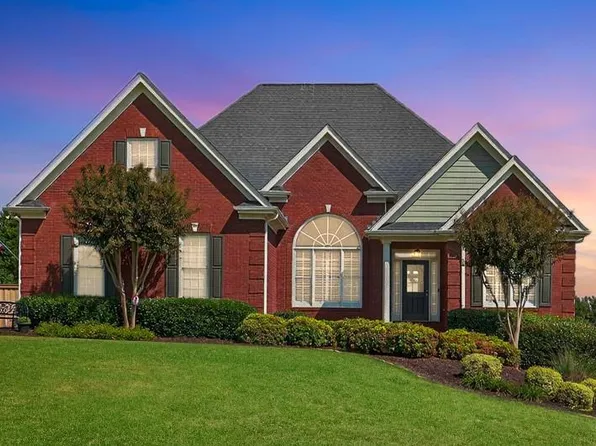 53 Reece Dr, Hoschton, GA 30548