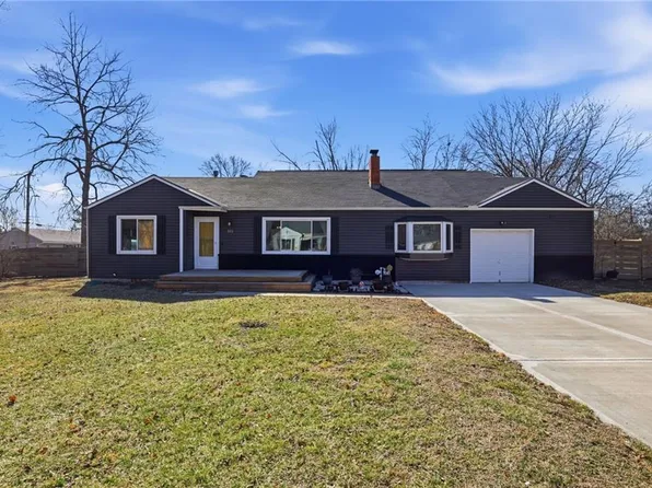 511 E 92nd St, Kansas City, MO 64131