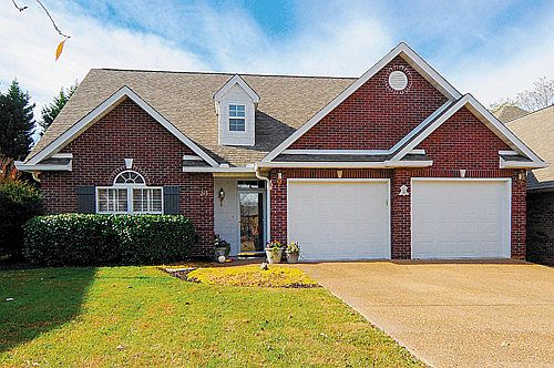 1st image of 215 Savannah Park Dr