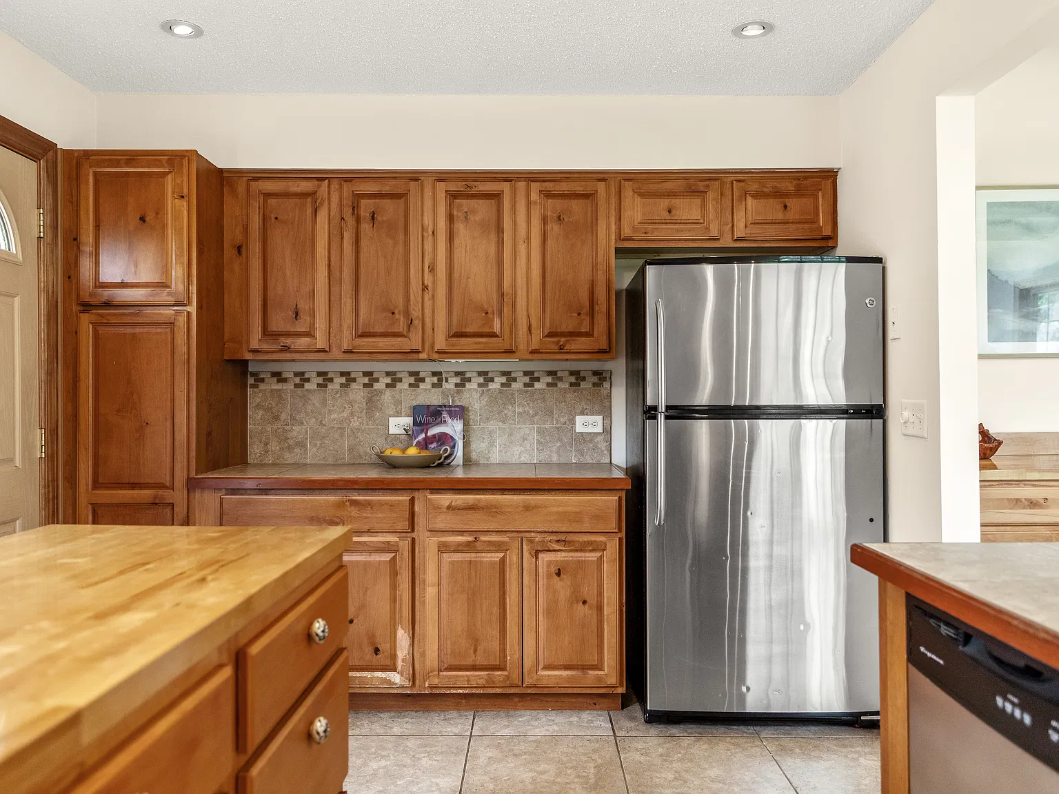 3 bed, 2004 sqft, $2,750 — Photo 4