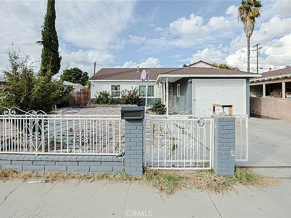 3rd image of 12121 Aegean St