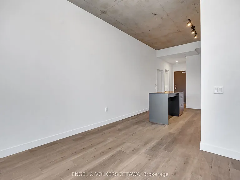 10 James St #206 — Photo 14