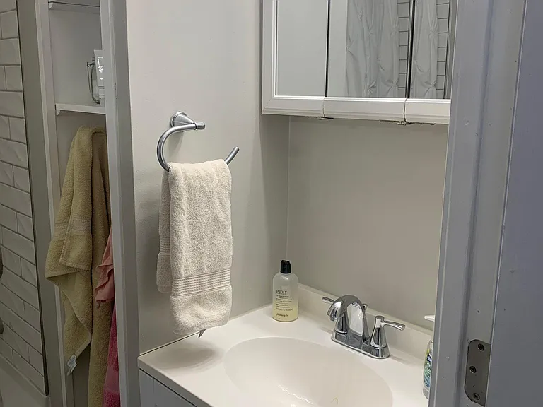 239 Columbia Ave — Photo 15