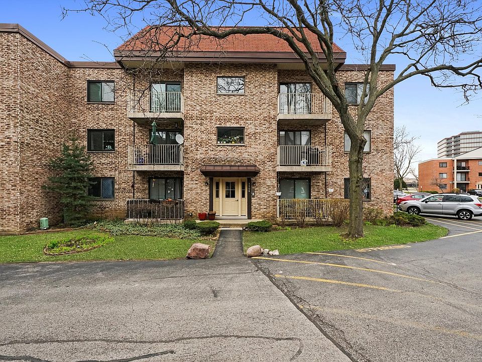 1st image of 5406 Chateau Dr