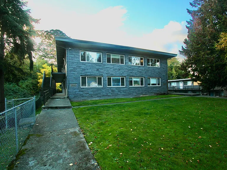Cascade Court Apartments — Photo 1