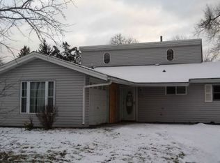 121 W Briarcliff Rd, Bolingbrook, IL 60440