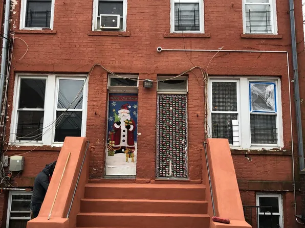 764 East 213th Street image 2 of 4