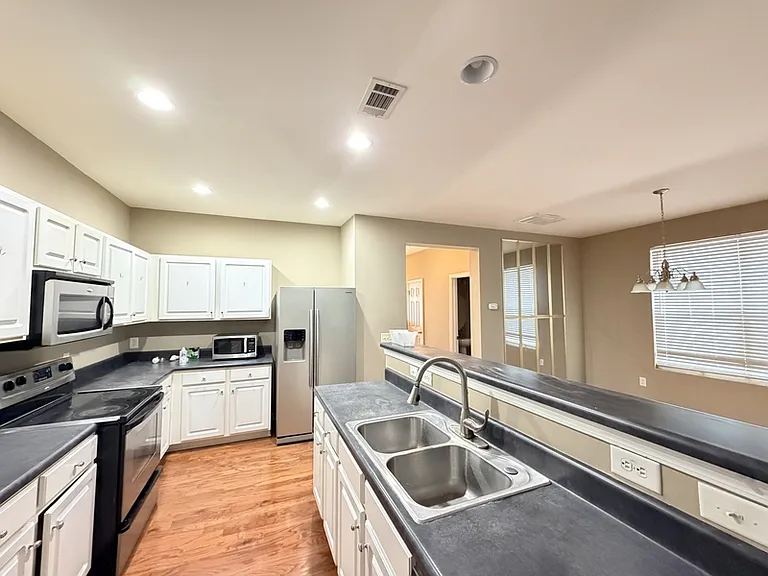 3329 Fernview Dr — Photo 5