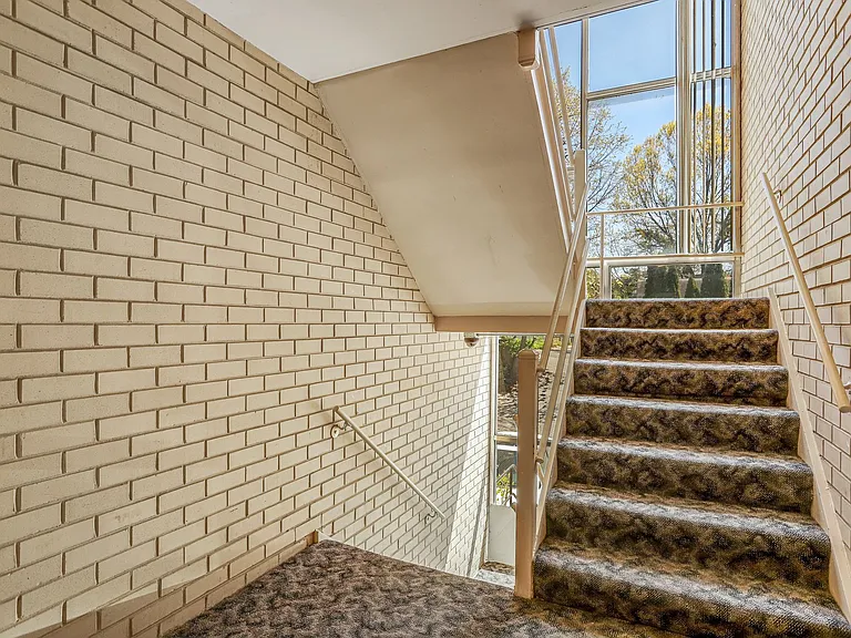 Foxhall Terrace — Photo 9