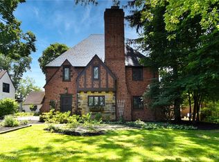 16722 Holbrook Rd, Shaker Heights, OH 44120