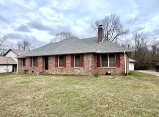44 Chickering Rd, Jackson, TN 38305