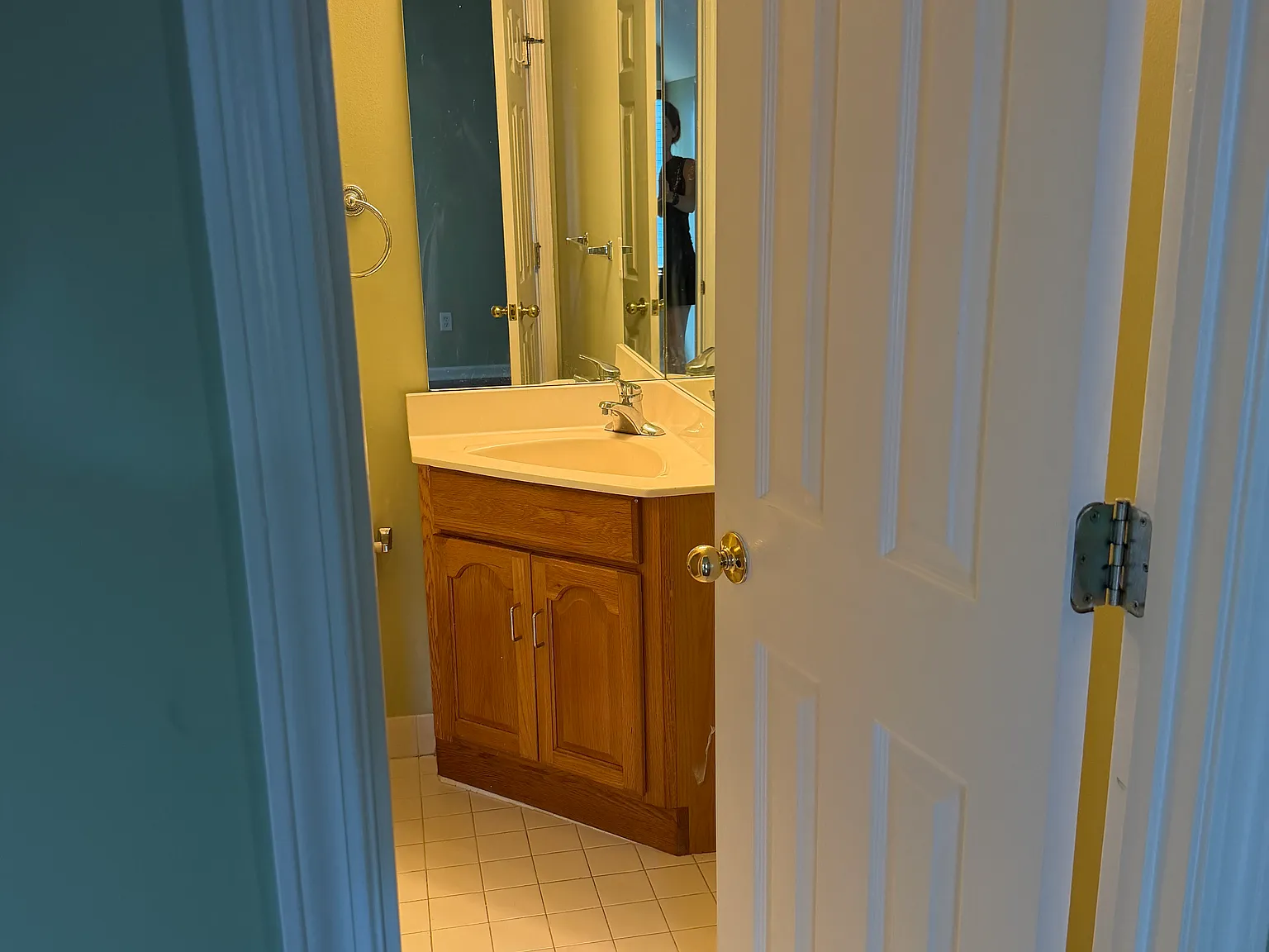 2 bed, 1100 sqft, $2,575 — Photo 4