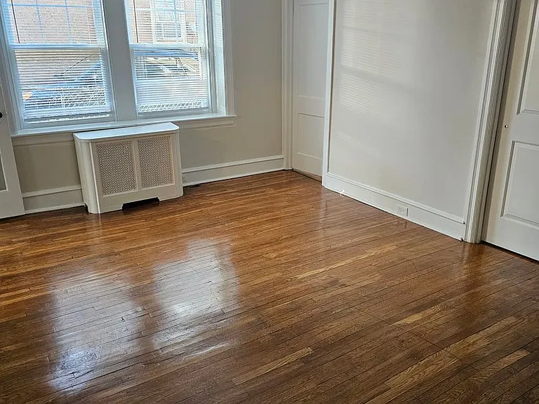 410 Linden St — Photo 10