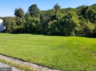 35 Percheron Dr, York, PA 17406