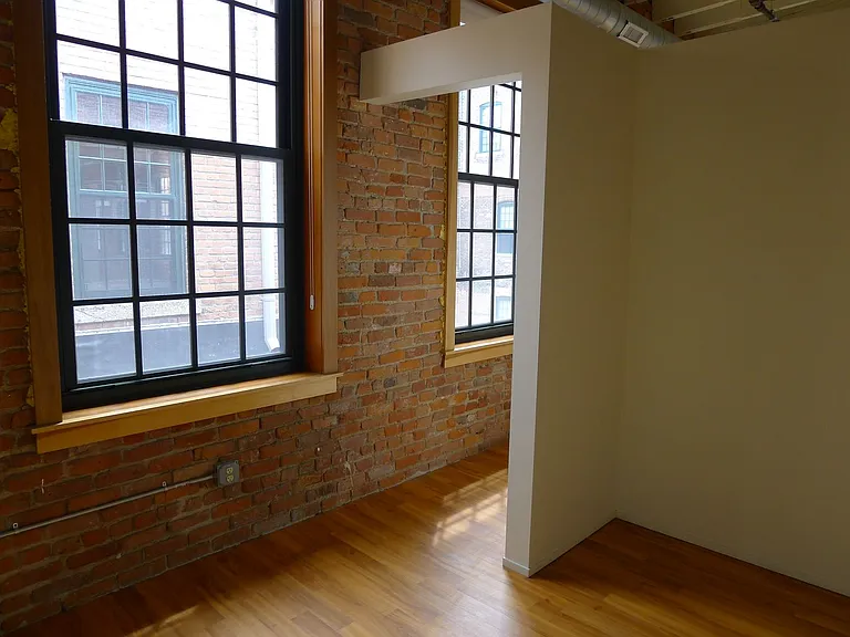 The Lofts at New Amsterdam — Photo 26