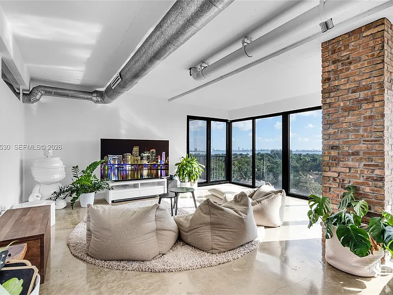 5701 Biscayne Blvd #Penthouse 9 — Photo 7