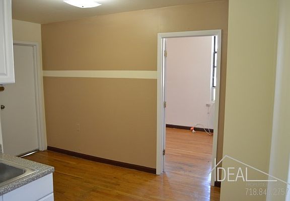 3rd image of 120 McKibben St APT 2