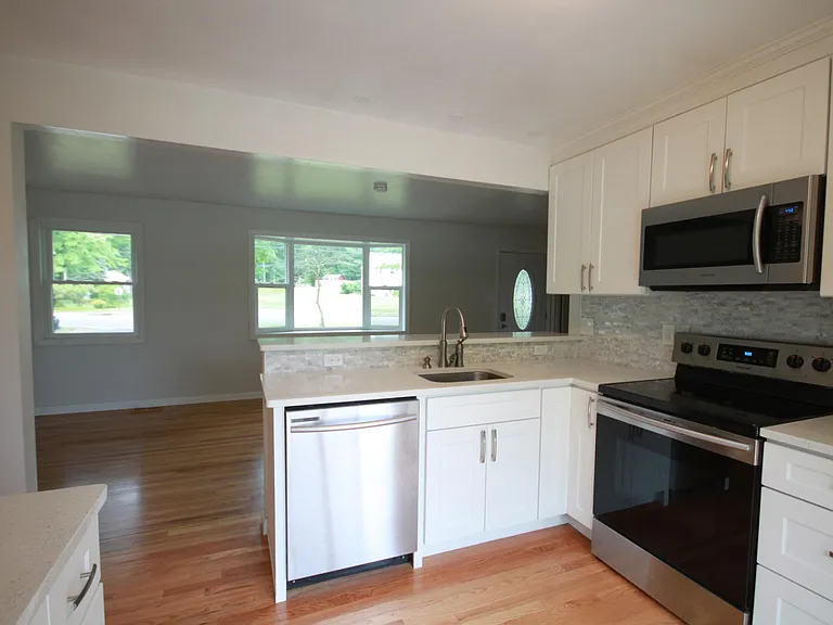 71 Bradley St — Photo 11