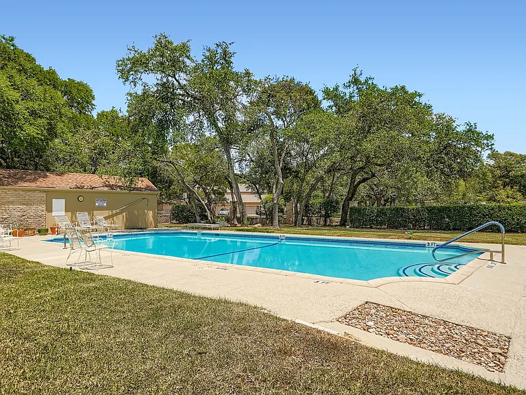 8104 East Ct — Photo 36