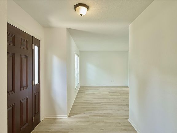 5th image of 188 N Golden Arrow Cir