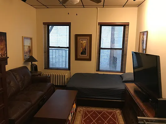 Rented by Avi Nash Associates | media 13