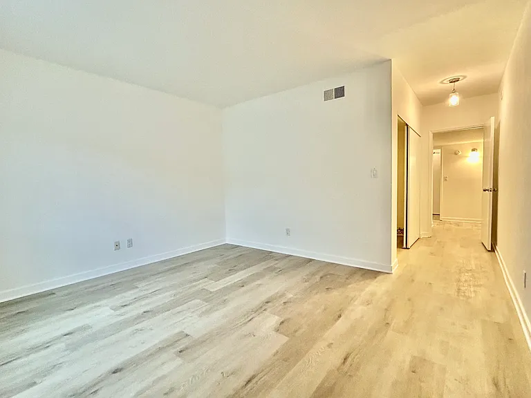 Laufer properties — Photo 14