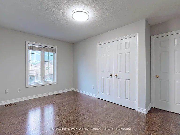 300 Sunny Meadow Blvd #UPPER — Photo 33