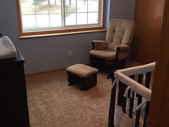 Second bedroom.