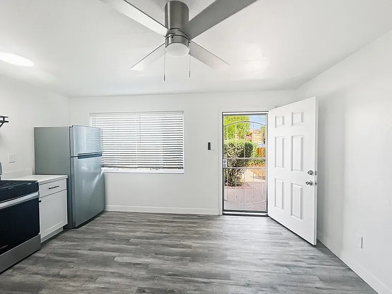 3636 E Verde Ln #7 — Photo 3