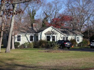 35 Otis Ln, Bellport, NY 11713