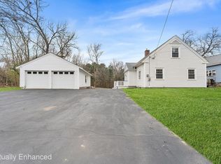 127 Old Millville Rd, Uxbridge, MA 01569