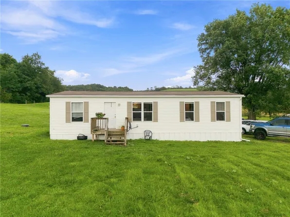 1140 State Route 711, Stahlstown, PA 15687