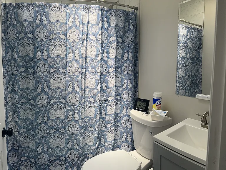1513 N Kenwood Ave #B — Photo 4