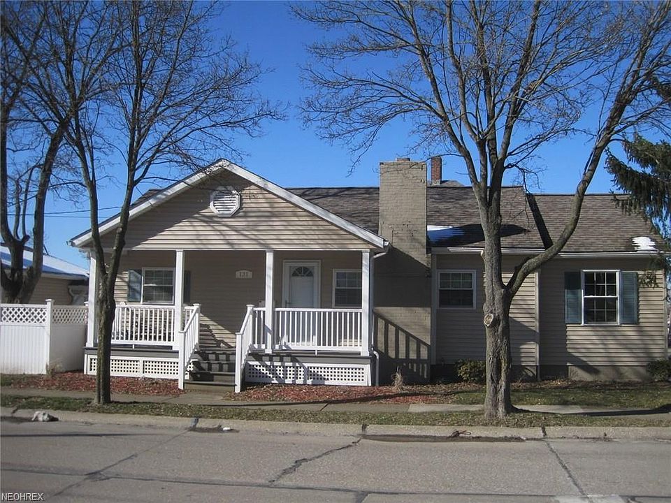 1st image of 131 E Homestead St