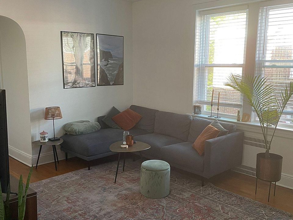 1st image of 170 Irvington Ave #206