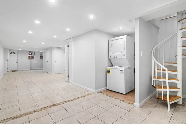 Rented by Corcoran | media 11