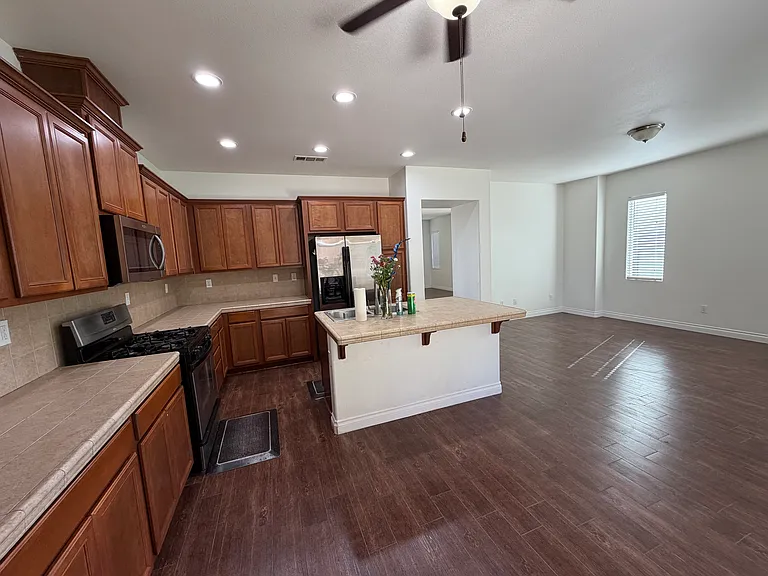 5406 Ripple Cove Way — Photo 6